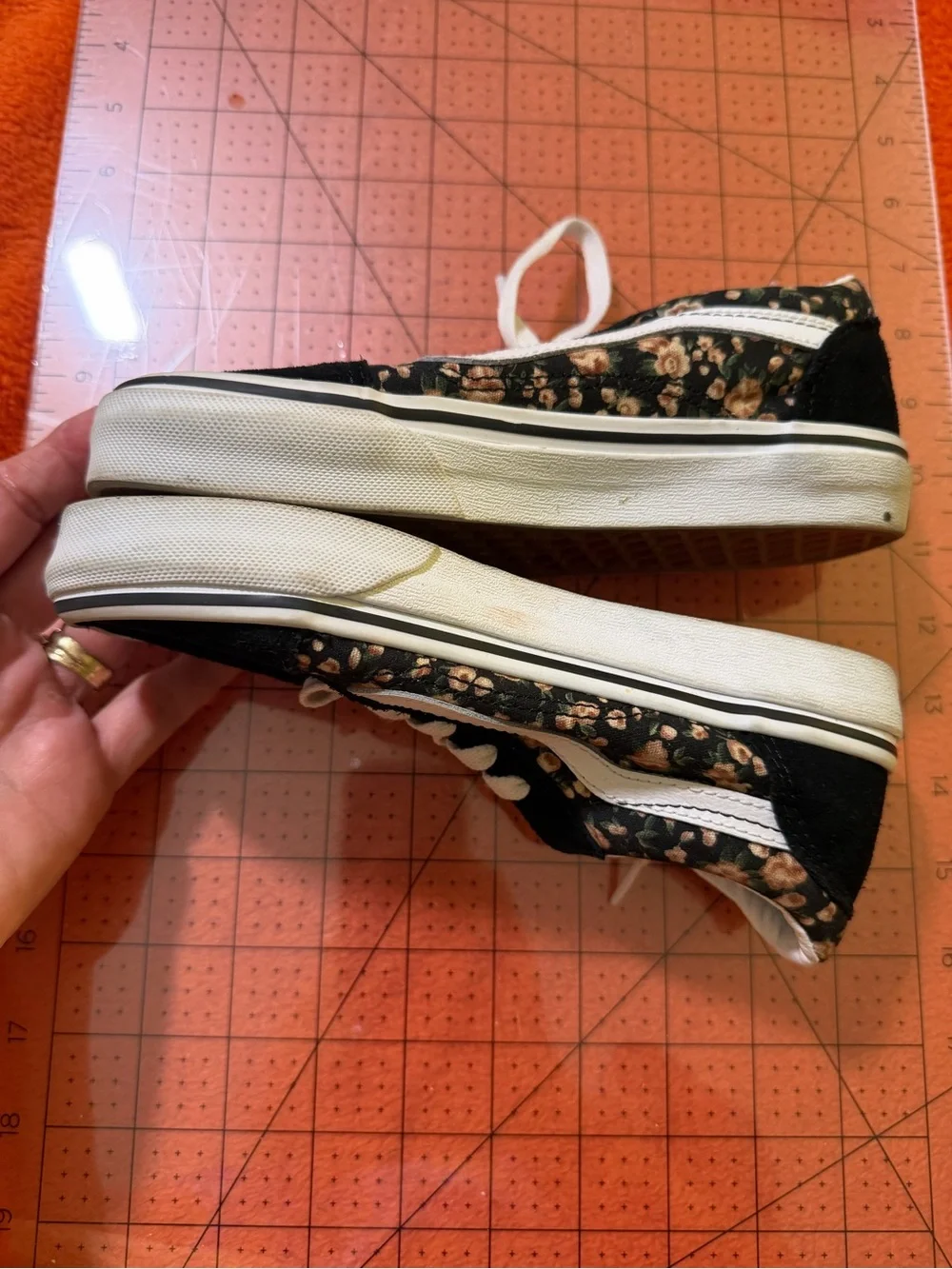 Vans Old Skool Kids 1.5 Black Floral White Suede Canvas Sneakers EUC